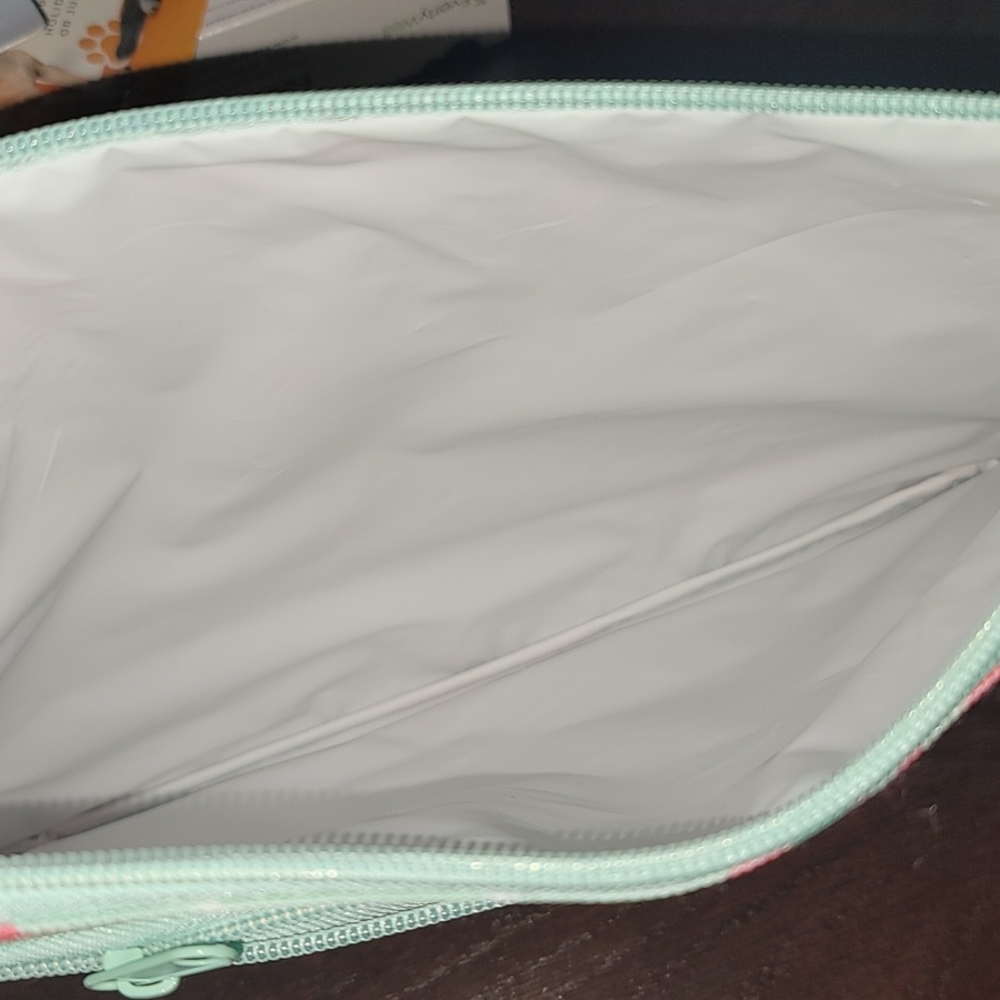 Large wristlet - Picture 4 of 5